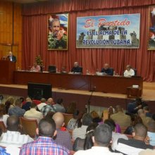 Dirección del país intercambia sobre estrategia política, económica y social para 2023 en Guantánamo, Santiago de Cuba y Granma