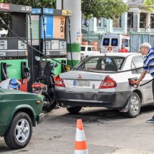 Aplazan implementación de la actualización de los precios de combustibles en Cuba